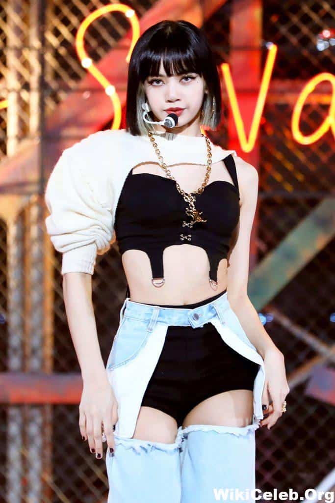 Tiểu sử ca sĩ Lisa BlackPink - tieusu.com