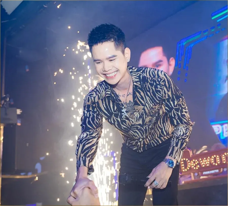 Lã Phong Lâm quyết tâm làm lại cuộc đời và trở thành một ca sĩ được yêu thích