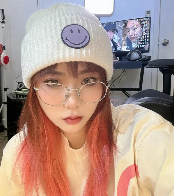MisThy là nữ streamer nổi tiếng Việt Nam