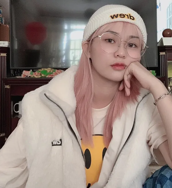 MisThy giàu có nhờ hoạt động streamer, youtube