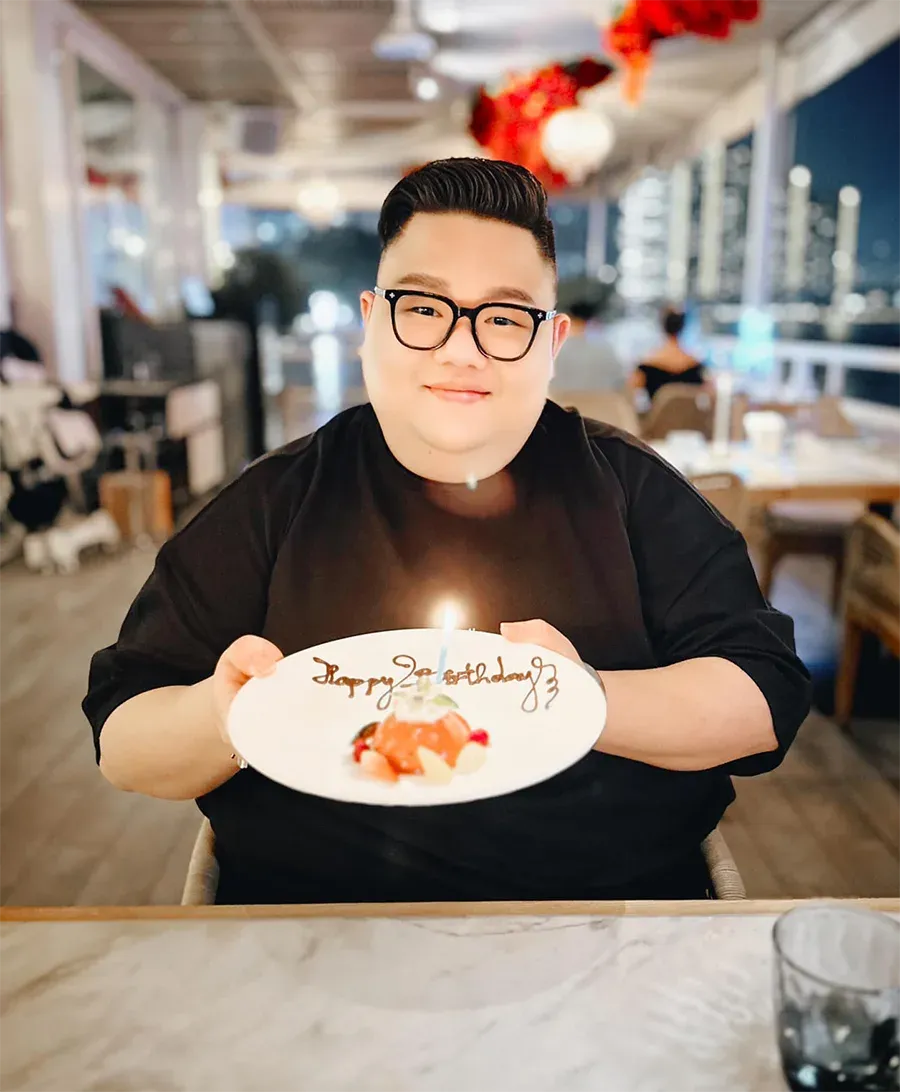 Vương Khang thời trẻ, với biệt danh "Tý Đô" và hình ảnh rapper đáng yêu, quen thuộc với khán giả 8x, 9x