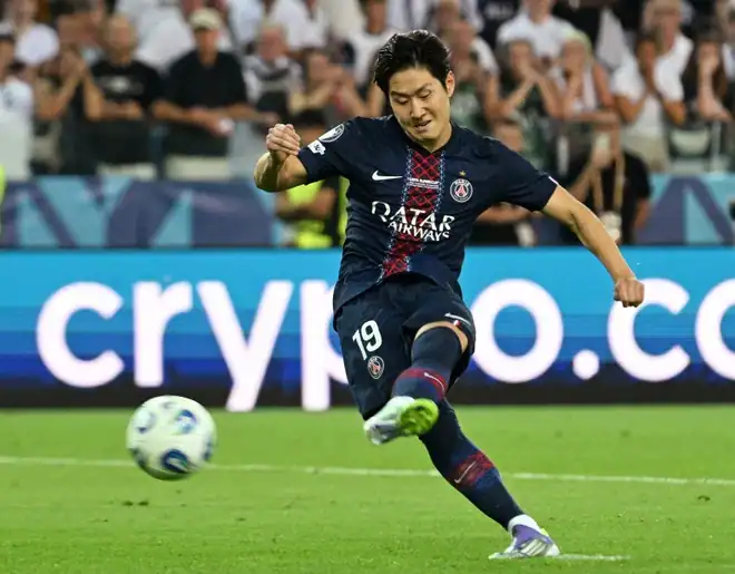 Lee Kang-in chốt tương lai - Thể thao