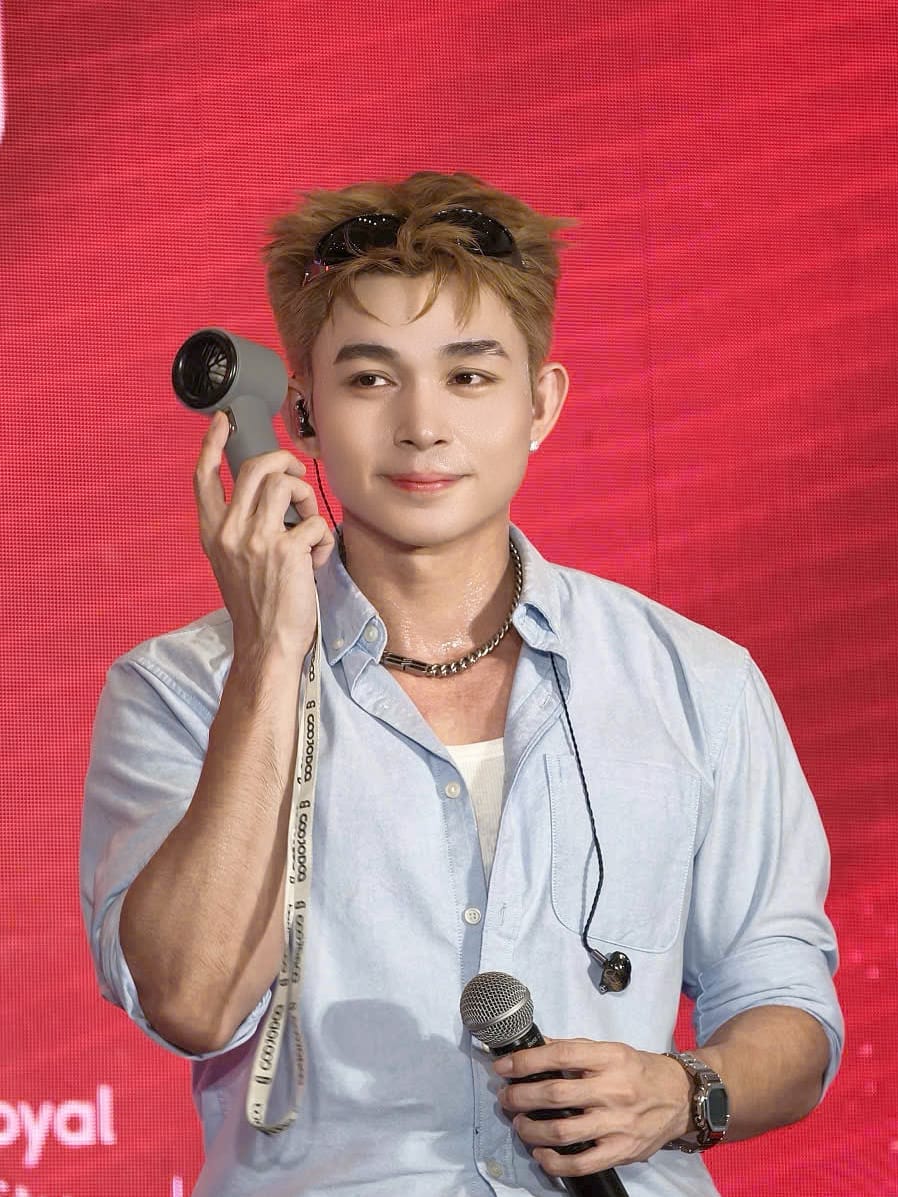 Jun Phạm: Hành trình từ 'Thỏ Trắng' đa tài đến biểu tượng nghệ sĩ toàn năng của showbiz Việt 3 Ảnh Jun Phạm - Jun Phạm – Wikipedia tiếng Việt