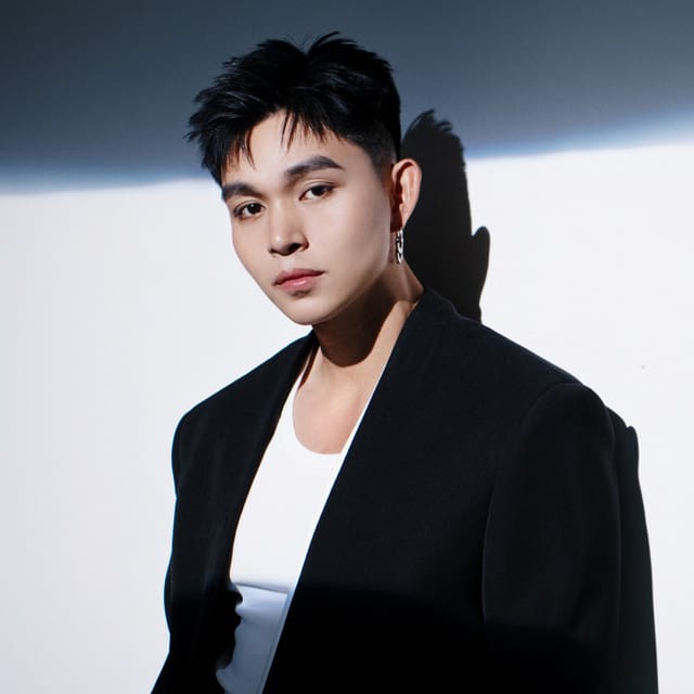 Jun Phạm: Hành trình từ 'Thỏ Trắng' đa tài đến biểu tượng nghệ sĩ toàn năng của showbiz Việt 5 Ảnh Jun Phạm - Jun Phạm | Chartmetric