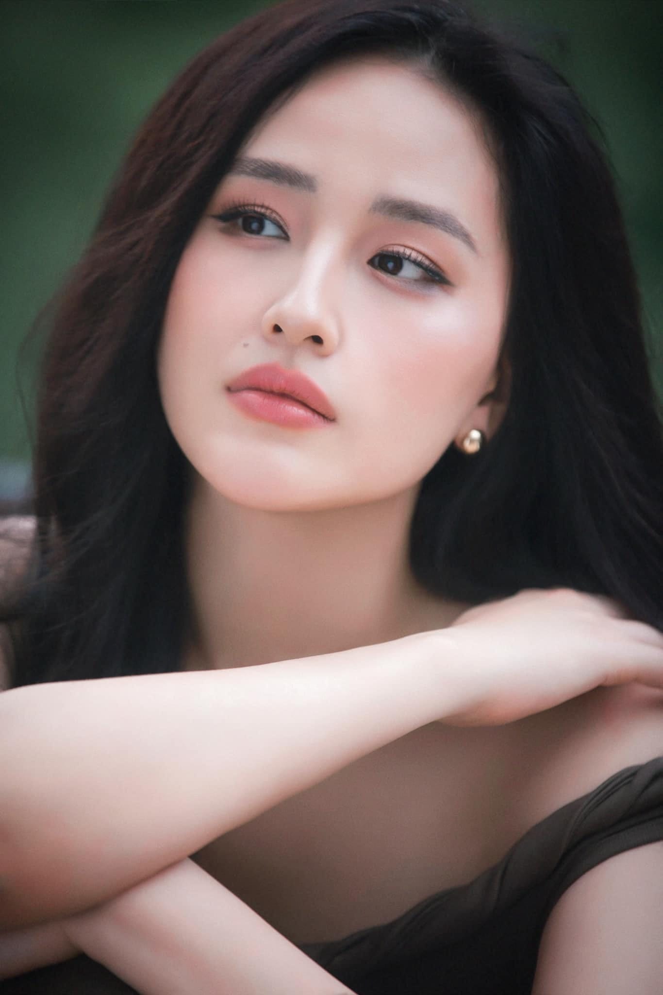 Mai Phương Thúy: Hành trình đỉnh cao của nàng Hậu tài sắc vẹn toàn và cuộc sống đời tư đầy bí ẩn 5 Ảnh Mai Phương Thúy - Mai Phương Thúy tuổi 36: Đại gia ngầm showbiz, 18 năm đăng quang hoa hậu vẫn giữ được sức hút