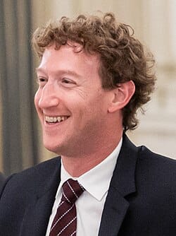 Mark Zuckerberg: Hành trình xây dựng đế chế Meta và tầm ảnh hưởng toàn cầu 1 Ảnh Mark Zuckerberg - Mark Zuckerberg – Wikipedia tiếng Việt