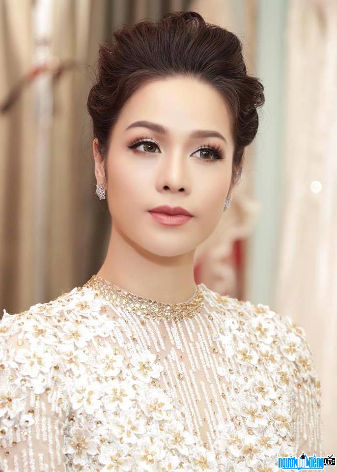 Nhật Kim Anh: Hành Trình Bứt Phá Từ Thăng Trầm Đến ‘Đóa Hồng Thép’ Của Showbiz Việt