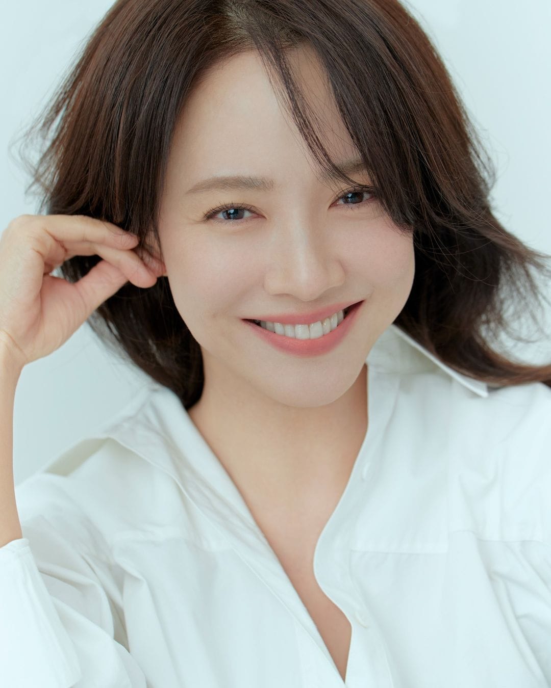 Ảnh Song Ji Hyo - SNS] Song Ji Hyo chụp ảnh profile cho NexusE&M! Ảnh đẹp xuất sắc luôn! : r/runningman
