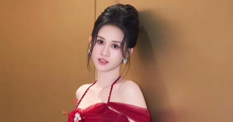 Tiểu sử Jee Trần – Giọng ca ngọt ngào từ ‘Hot girl kẹo kéo’ đến ngôi sao truyền hình thực tế