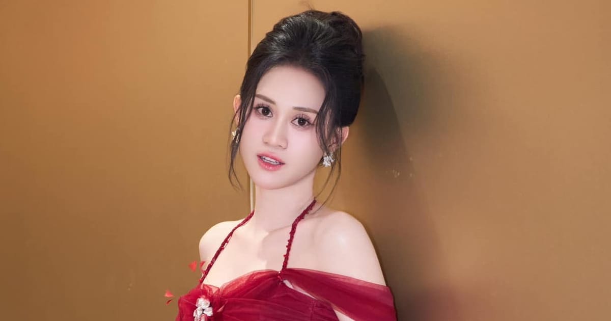 Tiểu sử Jee Trần - Giọng ca ngọt ngào từ 'Hot girl kẹo kéo' đến ngôi sao truyền hình thực tế 2 Ảnh Jee Trần - Hot girl kẹo kéo' Jee Trần ra sao sau khi nổi tiếng?