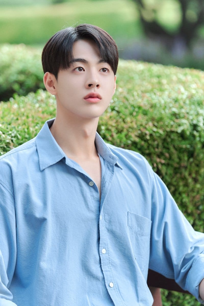 Ảnh Kim Hyun Jin - Kim Hyun Jin: Nam8 đình đám của Cheer Up, là tân binh điển trai nhà YG