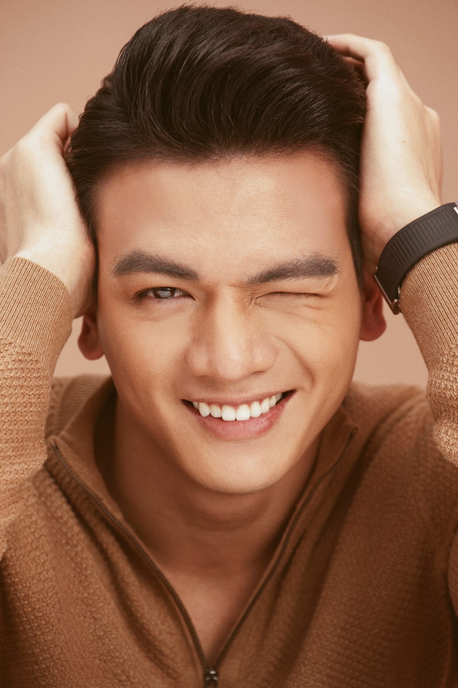 Tiểu sử Lê Xuân Tiền - Từ 'chàng thơ' làng mốt đến nam thần điện ảnh đa năng của V-Biz 3 Ảnh Lê Xuân Tiền - Mỹ nam tuổi Tý Lê Xuân Tiền: Nếu bạn có gương mặt đẹp, vóc dáng đẹp, bạn hoàn toàn có thể lưu lại