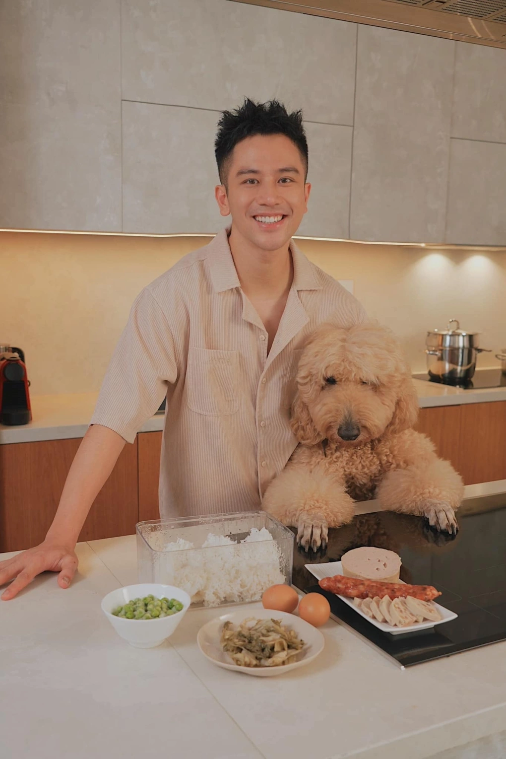 Tiểu sử Vũ Dino - Food Blogger đình đám và mảnh ghép sáng giá của Bộ tứ Siêu đẳng 5 Ảnh Vũ Dino - 8 năm theo đuổi nghề sáng tạo nội dung của Dino Vũ - Báo VnExpress Đời sống